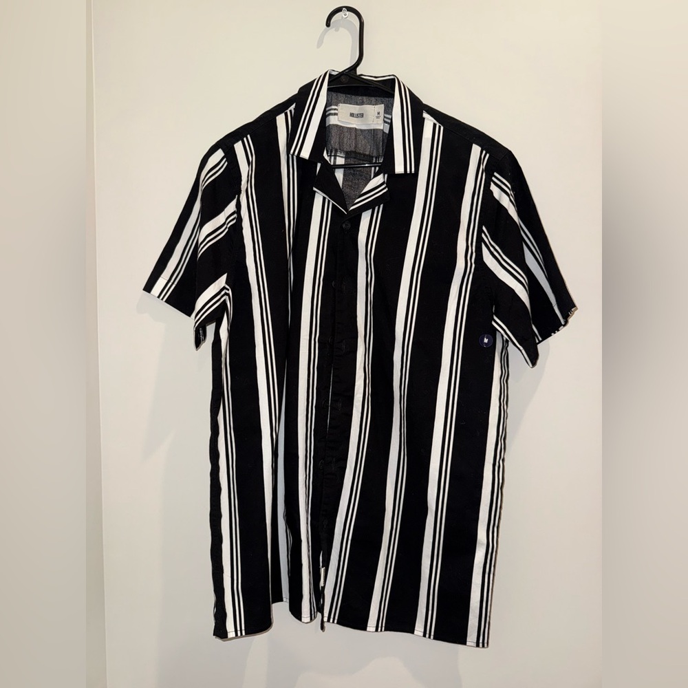 Hollister men’s button up